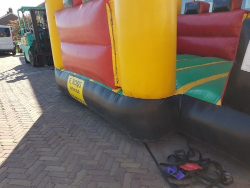 Springkussen Kasteel (rood/geel)